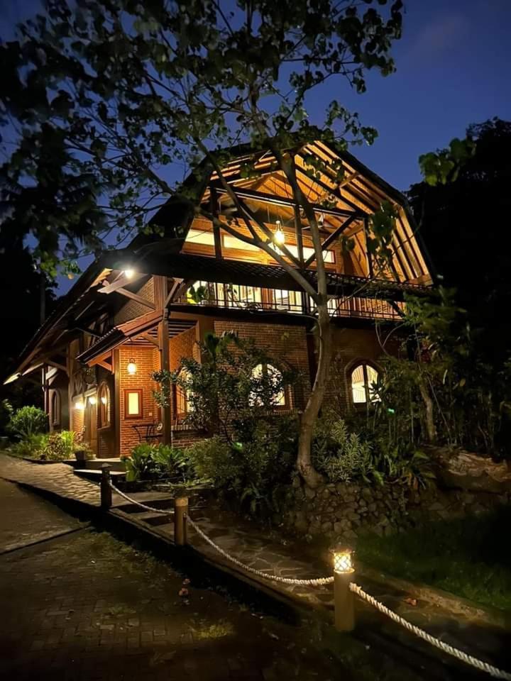 The Country House Senggigi Exterior photo